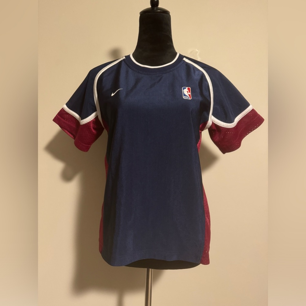 EUC Nike Blue and Red NBA Jersey size medium (12/14)